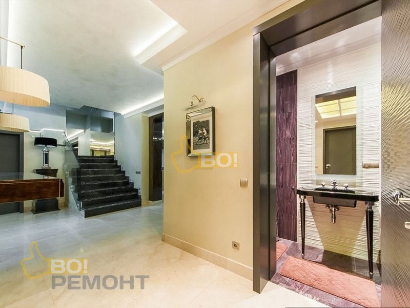 Дизайнерский ремонт дома в современном стиле 500 м2-102